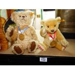 2 STEIFF BEARS