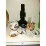 MIXED LOT INCLUDING GLASS VASES