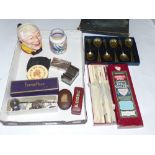 MIXED BOX INCLUDING FOLDING GLASSES & CUTLERY