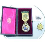 CASED HALL MARKED SILVER MASONIC MEDAL PAST ARCH FITZROY LODGE A.O.D No 573 BRO. GOTTLIEB.A.