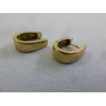 A pair of 9ct yellow gold horseshoe shaped earrings, approx total weight 3.2g