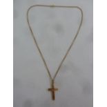 9ct gold crucifix on a 9ct gold chain, approx total weight 5.0g