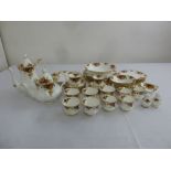 Royal Albert Old Country Roses part dinner and tea service to include plates, bowls, serving dishes,