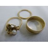 Three 9ct gold rings, approx total weight 7.9g