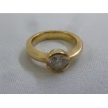 18ct yellow gold and diamond solitaire ring, approx total weight 9.9g