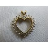 9ct gold and diamond heart shaped pendant, approx total weight 2.6g