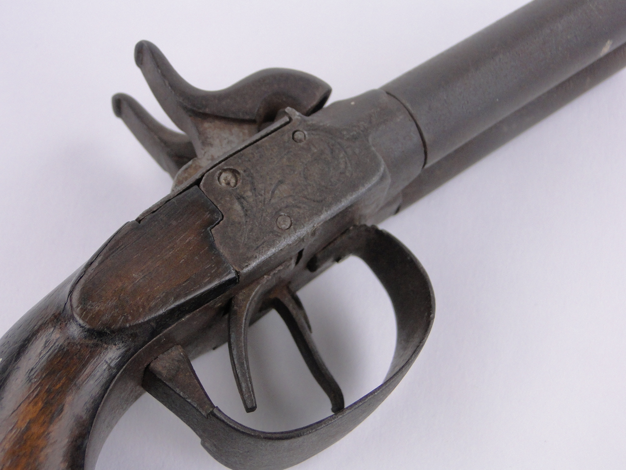 An early 19th century double barrel percussion pistol, - Bild 3 aus 3