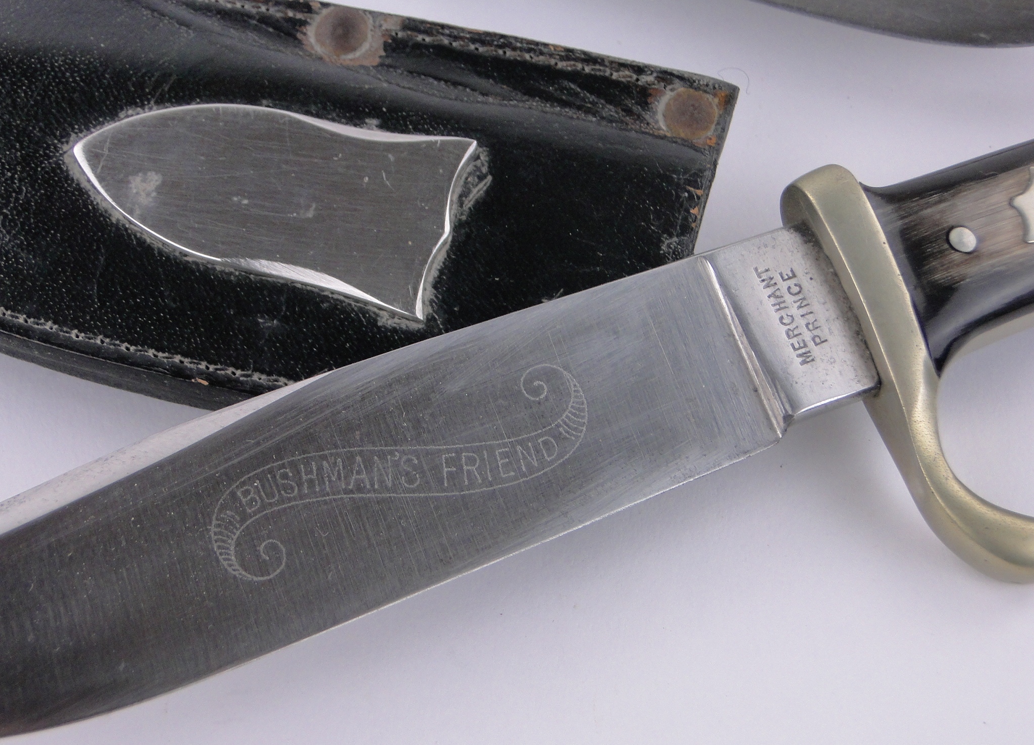 A 20th century Bowie knife, the Bushman's Friend, blade inscribed "Merchant Prince", - Bild 2 aus 3