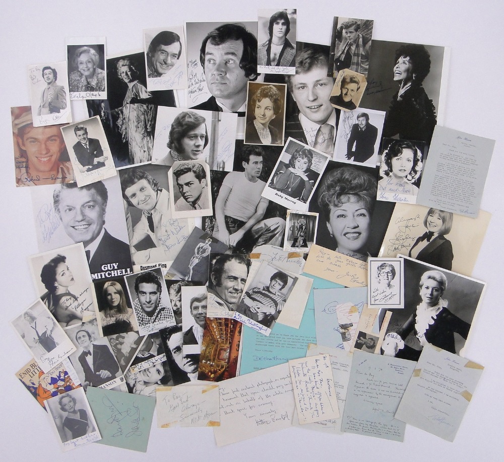 A Collection of celebrity autographed photos and cards, including Vivien Leigh, Julie Andrews, - Image 3 of 3