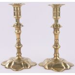 Pair of 19th century brass candlesticks, height 22cm.