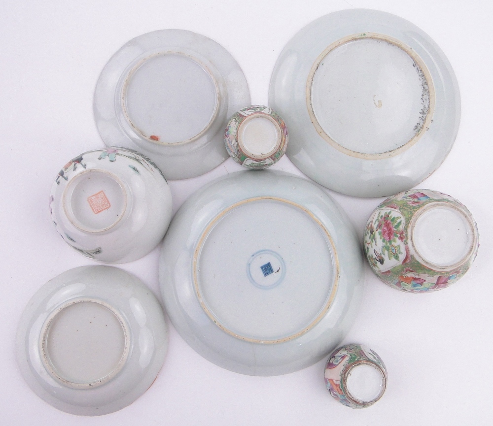 A group of Chinese porcelain, including Canton enamelled dishes and bowls, (8). - Image 3 of 3