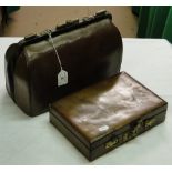 A small Victorian leather Gladstone bag and an Antique leather jewel box with tray fitted interior.