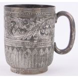 A silver half pint christening mug, with acanthus decoration, London 1911, height 8.5cm.