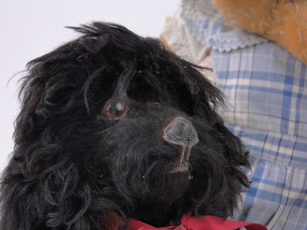 2 Vintage straw-filled teddybears, and a dog design pyjama case, (3). - Image 2 of 3