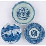 3 Chinese blue and white porcelain dishes, largest diameter 18cm.