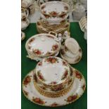 Royal Albert "Old Country Roses" dinner service including 2 vegetable tureens.