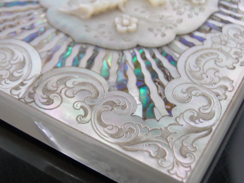 A fine quality Victorian mother of pearl and abalone card case, - Image 7 of 13