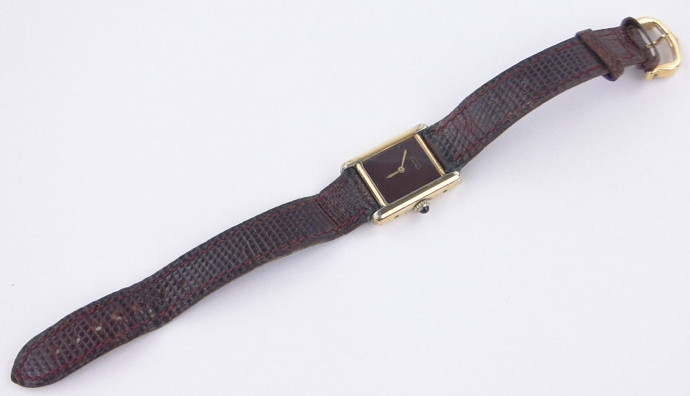 A ladies Cartier quartz wristwatch, silver gilt case with burgundy dial, case width 20 mm, - Image 2 of 5
