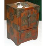 An Oriental jewel cabinet with 3 drawers.