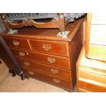 A mahogany satinwood crossbanded chest of 5 drawers in Georgian style.