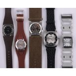 5 New gents Bench wristwatches.