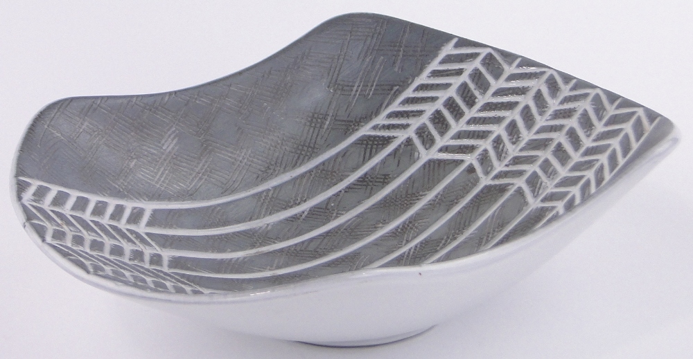 An Upsala Ekeby Swedish grey Studio pottery bowl, incised spider web design by Mari Simmulson,