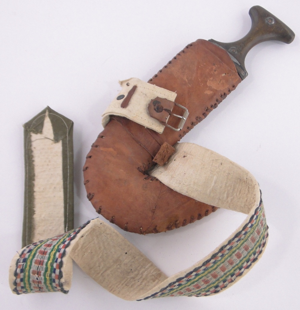 A Middle Eastern curved dagger, 18th/19th century, rhino horn handle with inlaid decoration, - Image 3 of 3