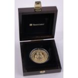 A Henry VII replica gold sovereign, 9ct gold, 31.1g, cased.