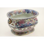 Chinese clobbered blue and white wine cooler, Qianlong (1736-95),