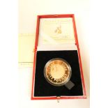 Elizabeth II Millennium gold proof crown, 2000, limited edition, numbered 1133/2500, weight approx.