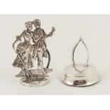 Edwardian silver figural place marker, London 1904, formed as strolling courtiers (loaded),