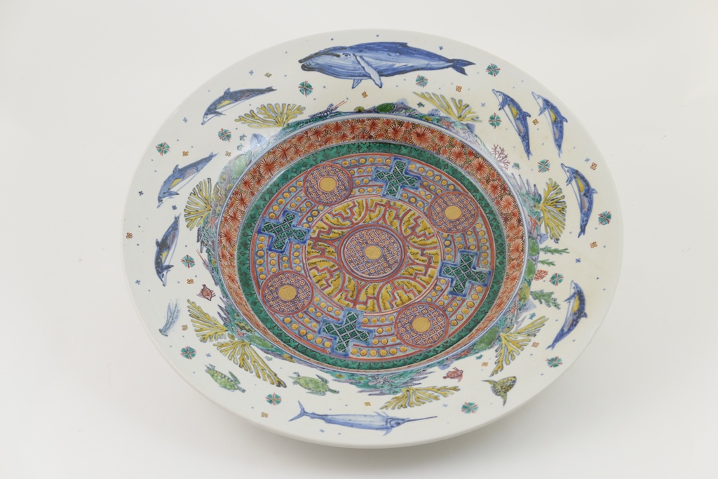Decorative Japanese hand decorated porcelain charger,