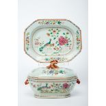 An Octagonal Tureen with Stand, Chinese export porcelain, polychrome and gilt decoration "Peacocks",