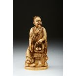 An Okimono "Elder", ivory sculpture, engraved base, Japanese - Meiji period (1868-1912), Dim. - 12,5