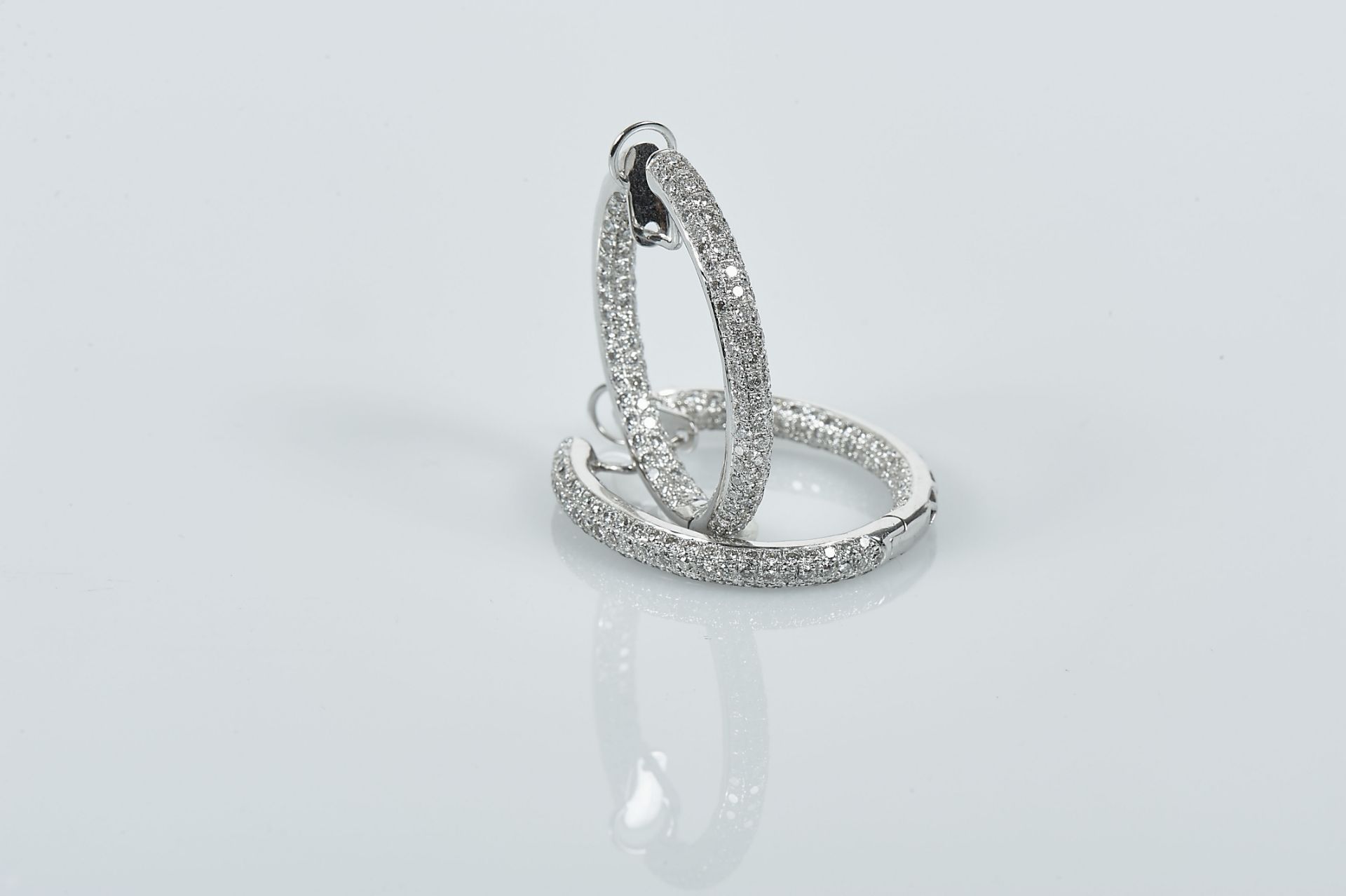 A Pair of Earrings, 800/1000 gold, set with 252 brilliant cut diamonds with the approximate weight - Bild 2 aus 3