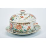 A Round Tureen with Large Dish, Chinese export porcelain, polychrome and gilt decoration "Birds