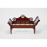 A Small Settee, Brazilian rosewood, Portuguese, 19th C., faults and restoration, Dim. - 21 x 41,5