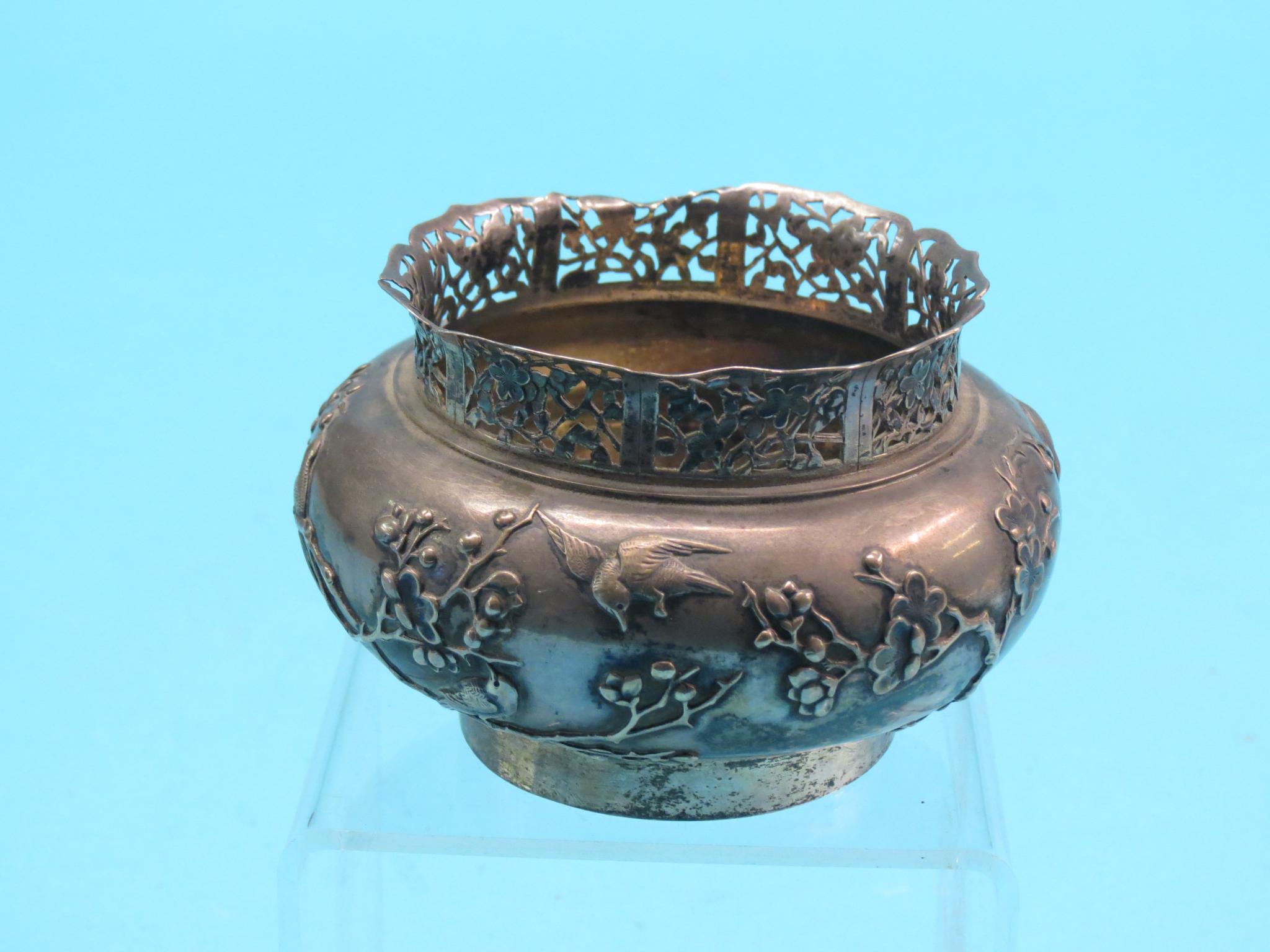 A Chinese silver bowl, cast with birds and foliage, 4.5in. diameter, an Indian silver posy vase - Image 4 of 6