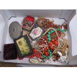 A quantity of costume jewellery, including Mexican silver sombrero pendant