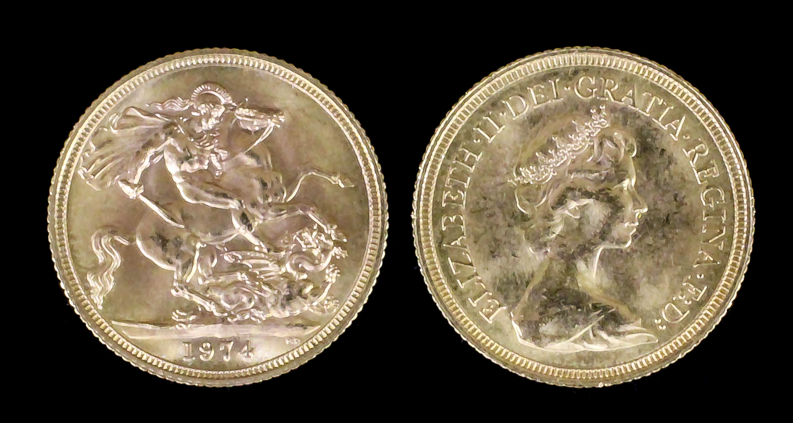 Two Elizabeth II 1974 Sovereigns (Uncirculated)