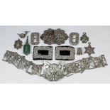 An Edward VII silver belt, the shaped and pierced links cast with thistles, 31ins overall, by G.E.