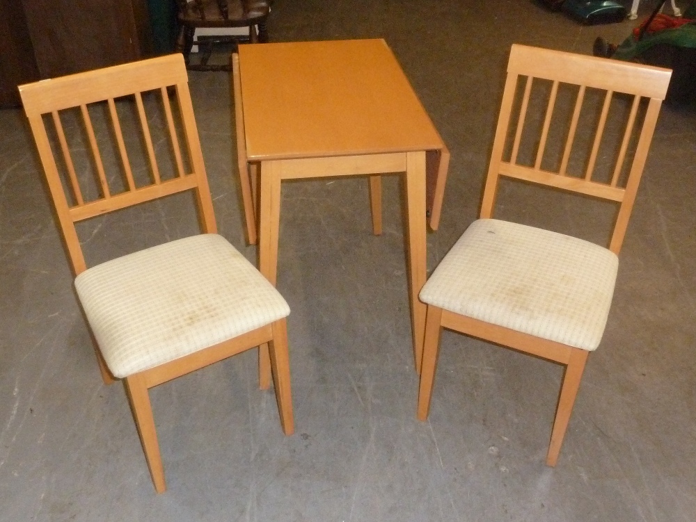 A PAIR OF BEECHWOOD KITCHEN CHAIRS AND TABLE AND A LLOYD LOOM TUB CHAIR (4)