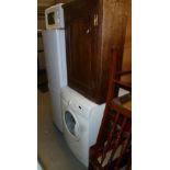 A ZANUSSI AUTOMATIC WASHING MACHINE AND A DAEWOO MICROWAVE OVEN (2)