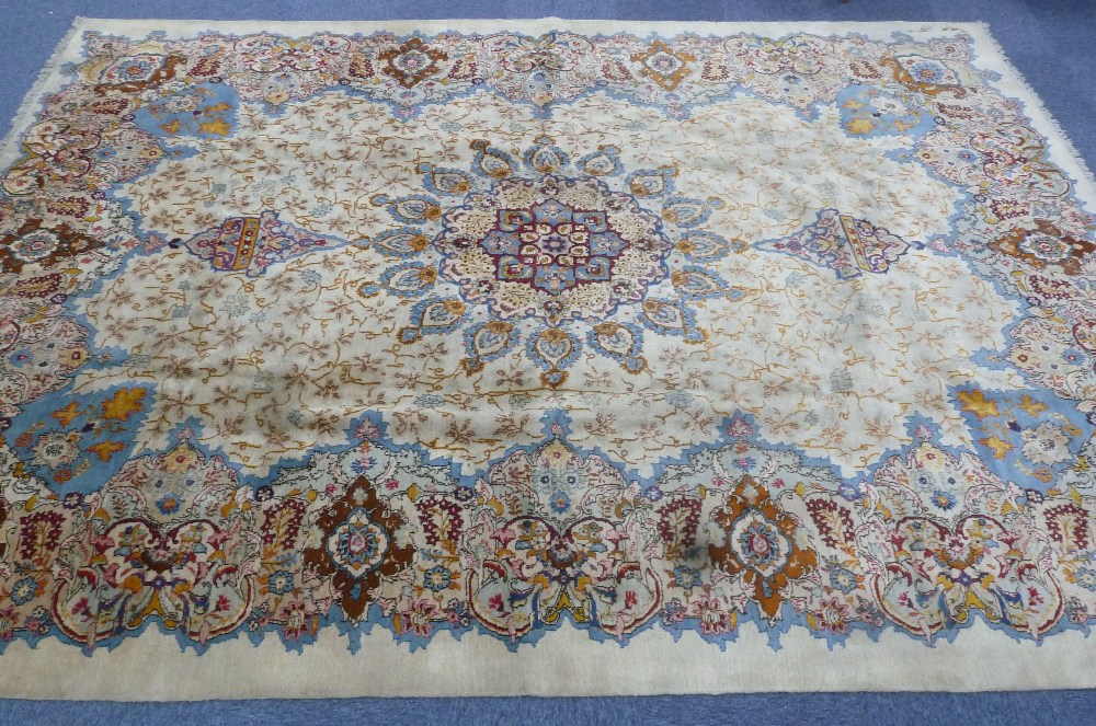 KIRMAN CARPET, 13'6" x 9'