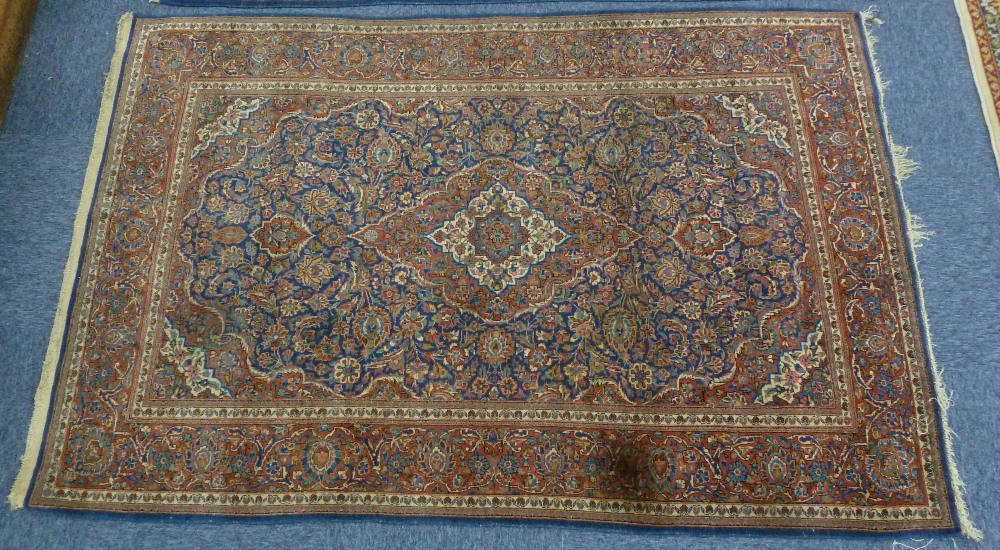 PAIR OF EARLY 20th CENTURY KASHAN PERSIAN RUGS each with concentric diamond shaped centre - Image 2 of 3