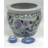 A LARGE ORIENTAL POTTERY JARDINIERE AND TWO ITEMS OF WEDGWOOD JASPERWARE (3)