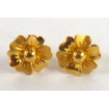 PAIR OF GOLD COLOURED METAL EARRINGS each of flower head pattern, (marked 916 standard), 3 gms