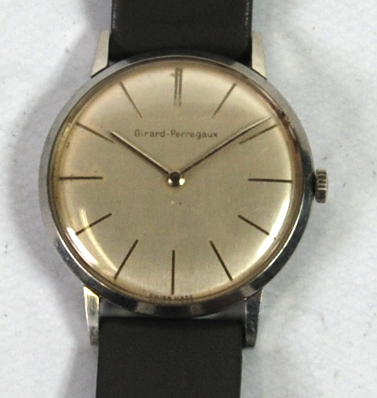 GENTS 1960's GIRARD PERREGAUX MECHANICAL WRIST WATCH, with stainless steel case and grey leather