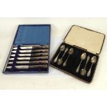 GEORGE V SET OF SIX SILVER TEA SPOONS, with pointy tops, Sheffield 1916-1918, 2oz in matched case,