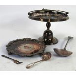 STRICKLAND, AMERICAN ELECTROPLATED PEDESTAL FRUIT STAND, the shallow dish decorated with